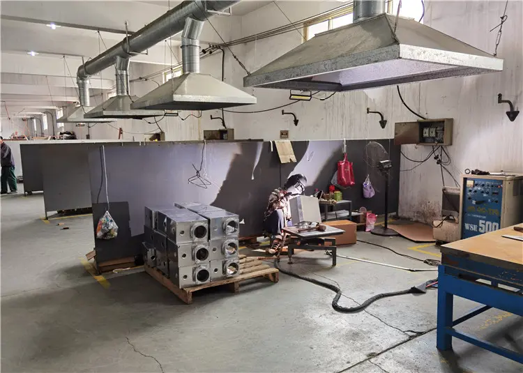 Truck radiator fan manufacturing process